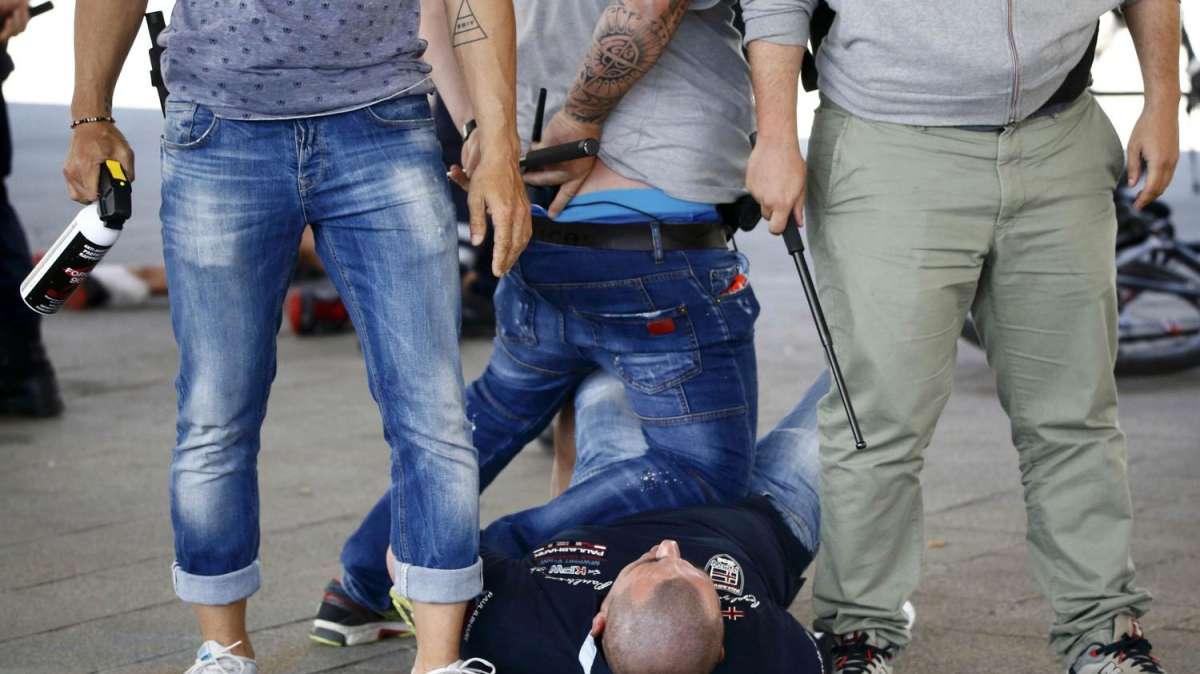 Sandro Abate - Napoli Futsal, scontri all’esterno della struttura. Diversi feriti