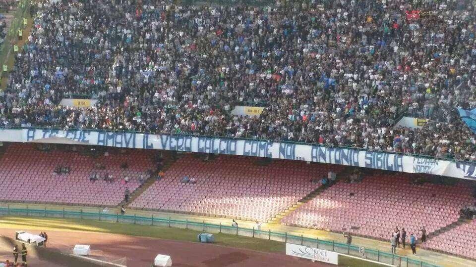 I tifosi del Napoli ricordano Antonio Sibilia
