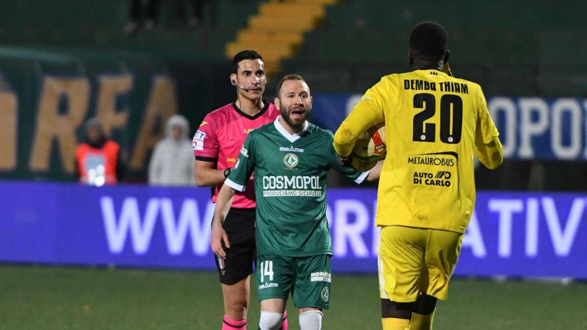 Giugliano-Avellino 1-1, fine primo tempo: solo quattro minuti di felicità 