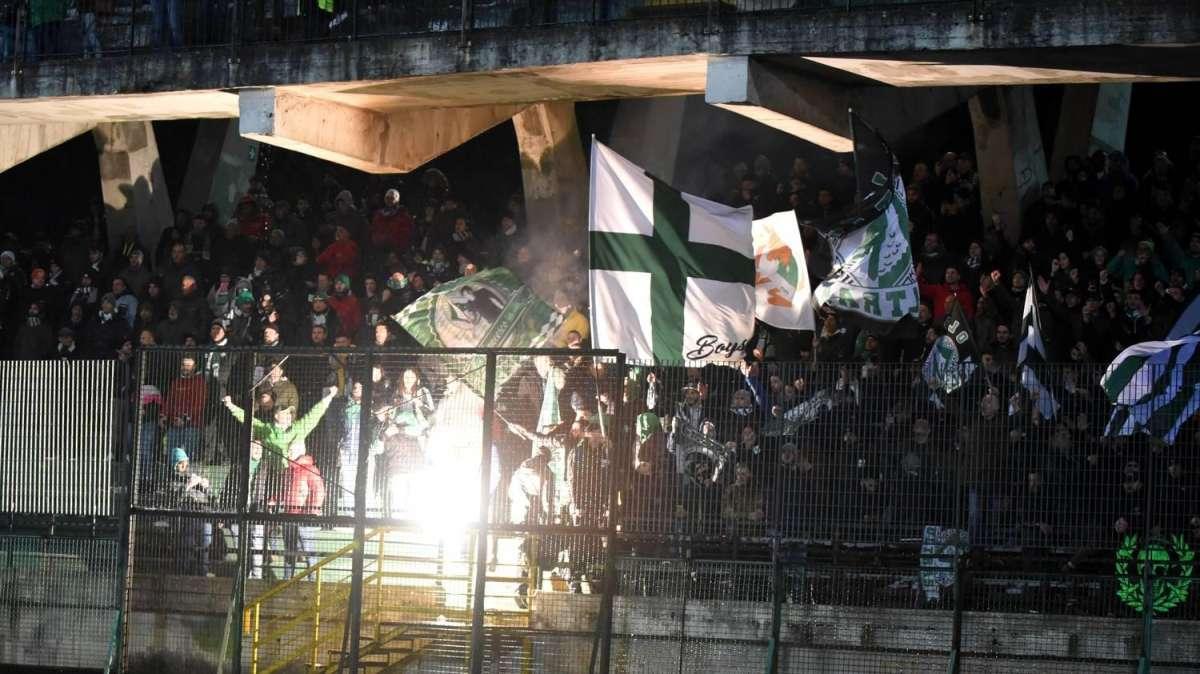 Pubblico negli stadi dal 1° giugno ma nel limite di 1000 unità (e in zona gialla)