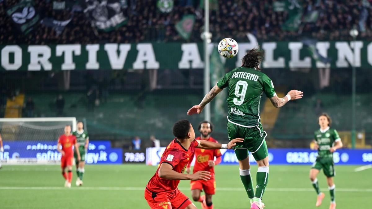 Tateo (ag. Patierno): "Via da Avellino se c'è una squadra che ci soddisfa, altrimenti restiamo"