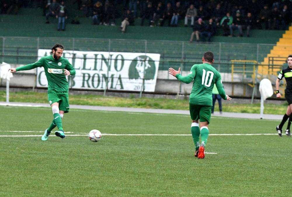 Due poltrone per tre. Bucaro e i dubbi in attacco: Sforzini convince, De Vena e Alfageme per una maglia? 