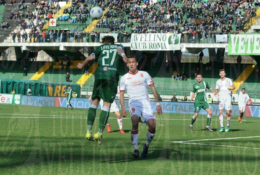 GdS - "Grosso blitz, entra Cisse e il Bari vince. Crisi Avellino, via Novellino"
