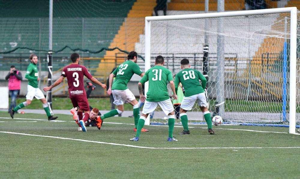 Avellino, Bucaro conferma il 4-4-2: Mithra sostituirà Parisi, ma manca un under...
