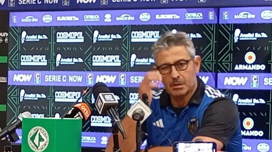 Latina, Padalino: "Questa squadra non vinceva da marzo, una vittoria fondamentale. L'Avellino? C'è tempo per recuperare"