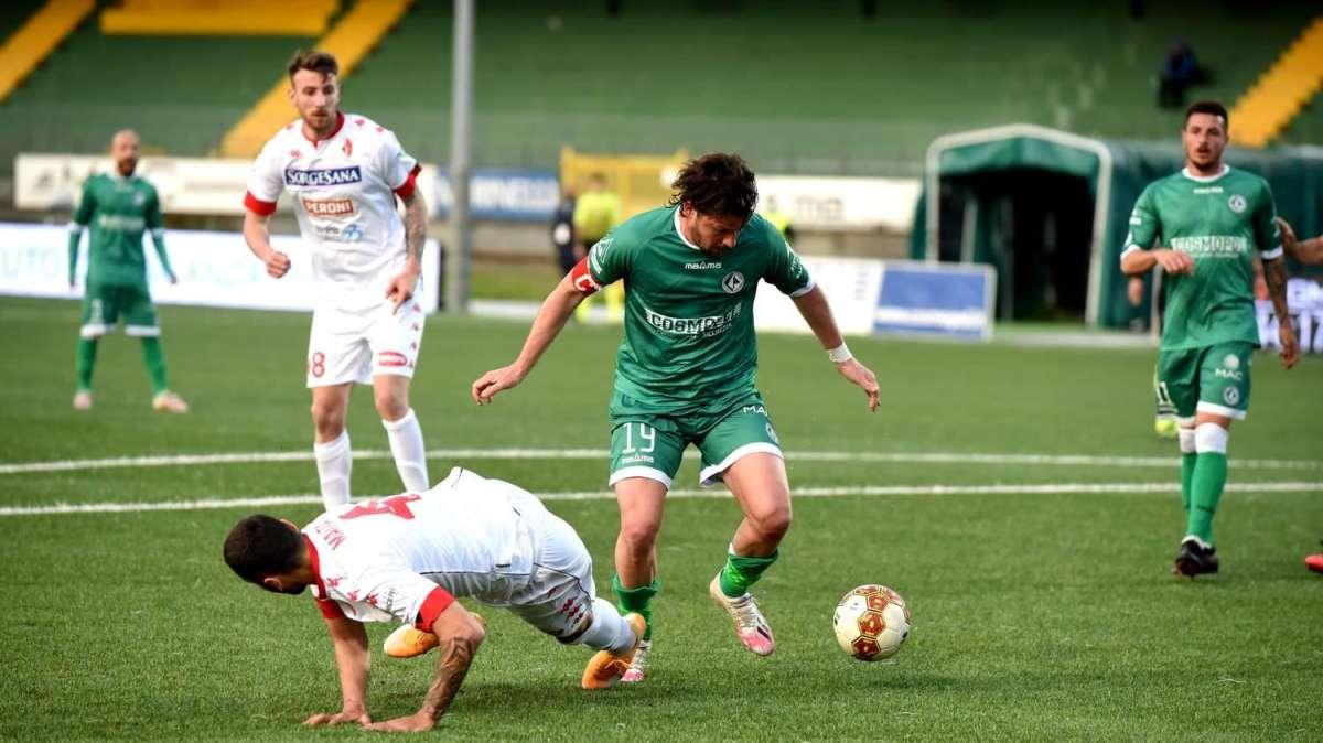 Palermo-Avellino 1-0, le pagelle: Forte ci mette due pezze, Dossena goffo, attaccanti non pervenuti