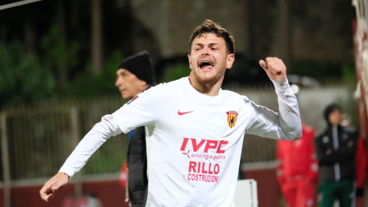 Trattativa Avellino-Benevento: proposto un attaccante ai lupi