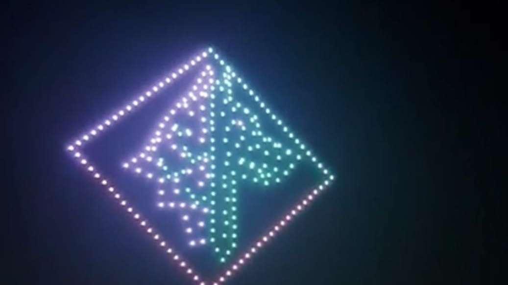 Ad Avellino spettacolo con i droni a Ferragosto: bellissima immagine del logo del club. E Giovanni D'Agostino apprezza: "Questione di Identità"