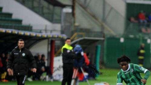 Maxi operazione Avellino-Genoa: Omeonga ai liguri, Ujkani e Asencio Morales in Irpinia