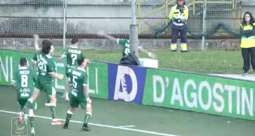 VIDEO - Avellino-Crotone  2-1, gli highlights