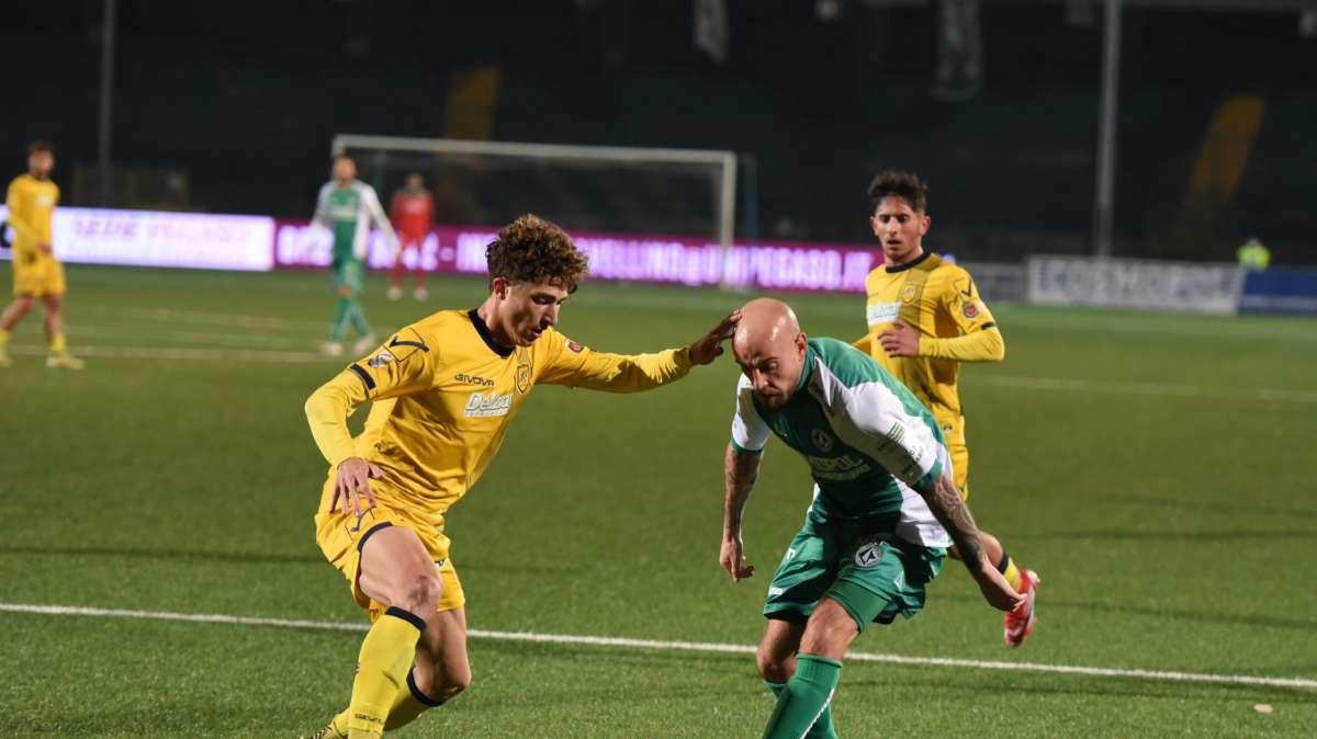 VIDEO - Gli highlights di Catanzaro-Avellino 2-0