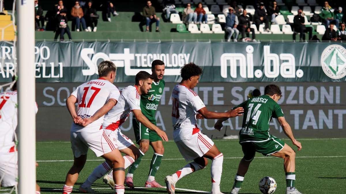 Un punto debole che va migliorato: i calci piazzati fanno soffrire i lupi