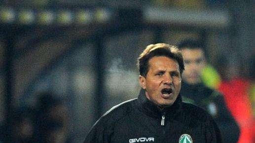 Novellino: "Ci vuole maggiore attenzione, ma sono cocciuto e voglio portare ad Avellino le stesse soddisfazioni vissute a Venezia"