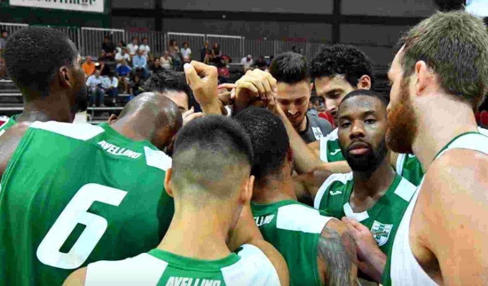 Basket - La Sidigas vince a Varese 79-83, Cole trascina i lupi 