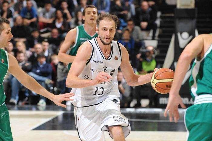 Il punto sulla Serie A: colpaccio di Caserta, Pesaro ancora in vita