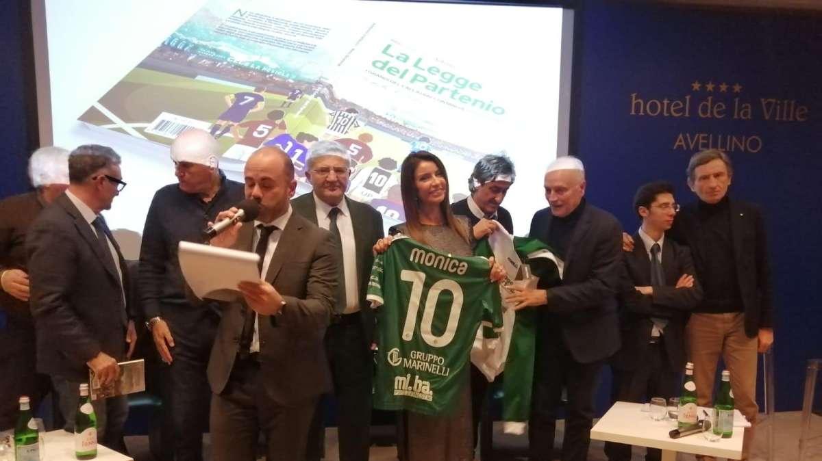 Presentato il libro "La Legge del Partenio": pomeriggio di emozioni con chi ha scritto la storia dell'Avellino