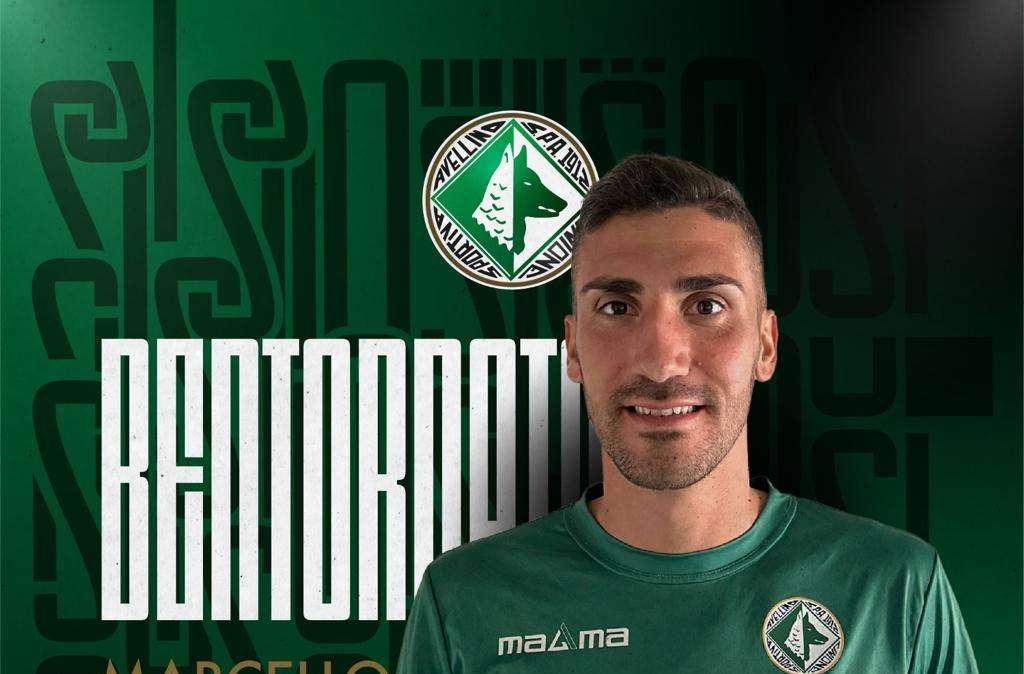 UFFICIALE - Trotta torna all'Avellino: firmato un biennale