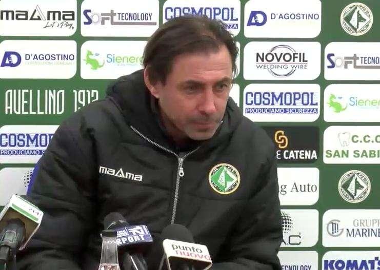 Gautieri: "Abbiamo regalato un tempo al Bari. Bene nella ripresa, Frattali migliore in campo. C'era un rigore per noi"
