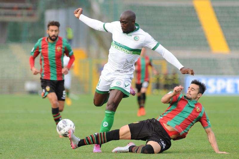 Avellino, un nome nuovo e una vecchia conoscenza per rinforzare la difesa