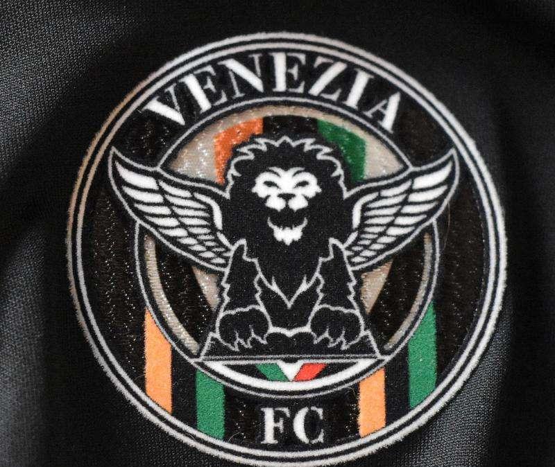 Su Fifa18 con i colori sociali dei rivali del Mestre: i tifosi del Venezia imbufaliti contro la EA Sports
