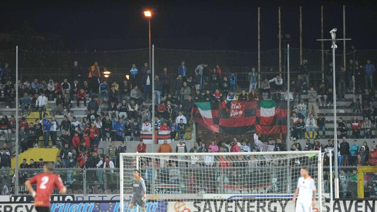 Settore ospiti tutto esaurito a Nocera: 800 lupi al San Francesco