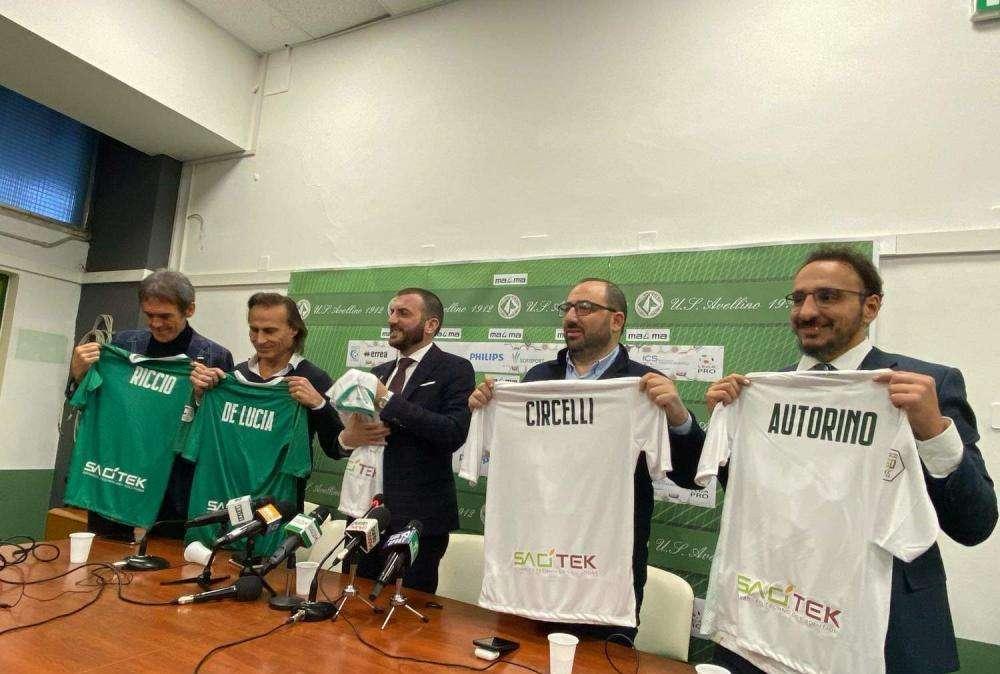 Assemblea terminata. Iannace (avv. Izzo): "Domani incontro con D'Agostino, non giustifico contestazione a Izzo"