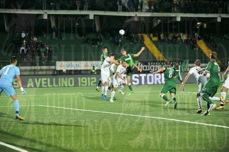 Avellino, Novellino recupera un centrocampista. Domattina la rifinitura