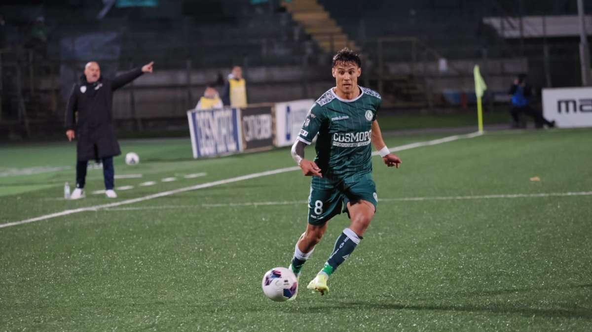 TS - "Il Sorrento in 10 vince ad Avellino". Varela il migliore 