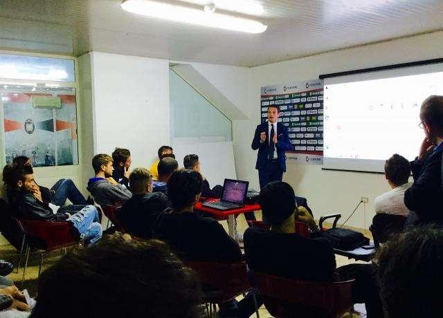 Crotone, i rossoblù hanno incontrato l’arbitro Pezzuto