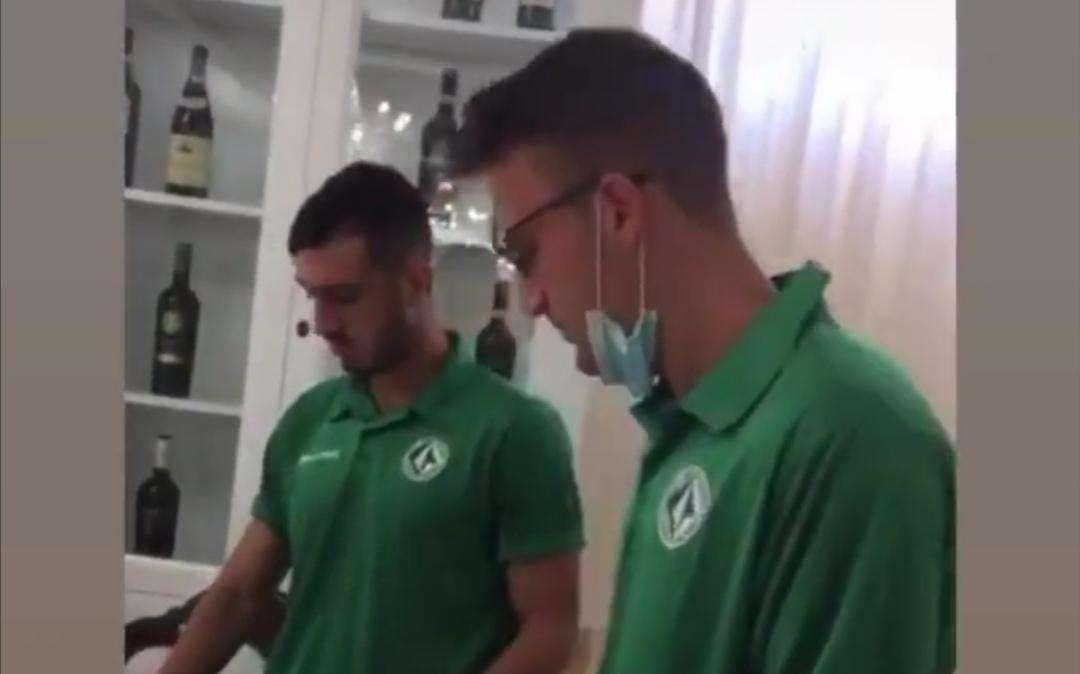 I "grifoni" Silvestri e Bruzzo si ritrovano a Sturno: "Di nuovo insieme amico mio" 