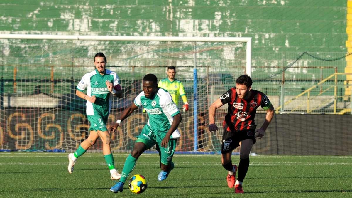 Latina-Avellino 0-0, le pagelle: Kanoute il migliore, bene Maniero. Male Rizzo