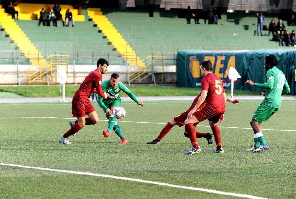 Dondoni riprende il Latina (1-1): il pari allontana la vetta (-7 dal Lanusei)