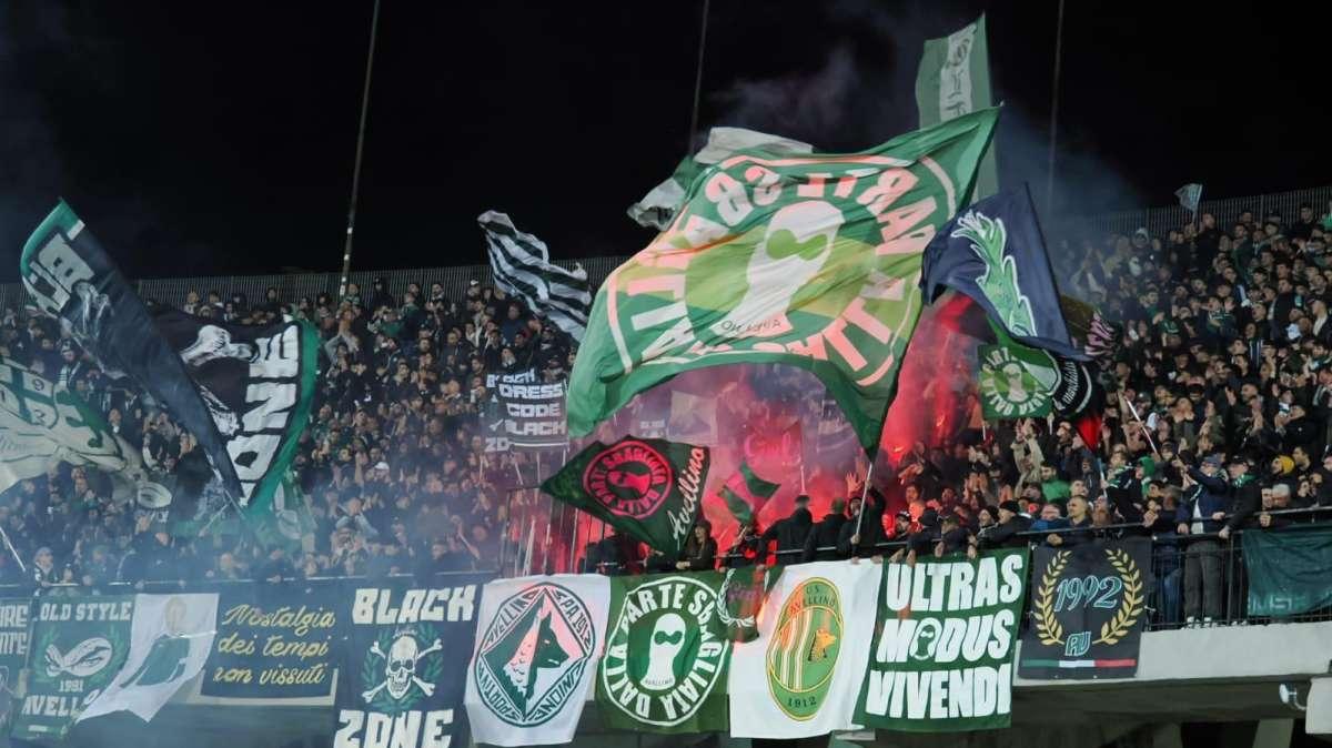 UFFICIALE - Settore ospiti dello 'Scida' chiuso, trasferta a Crotone vietata ai tifosi irpini