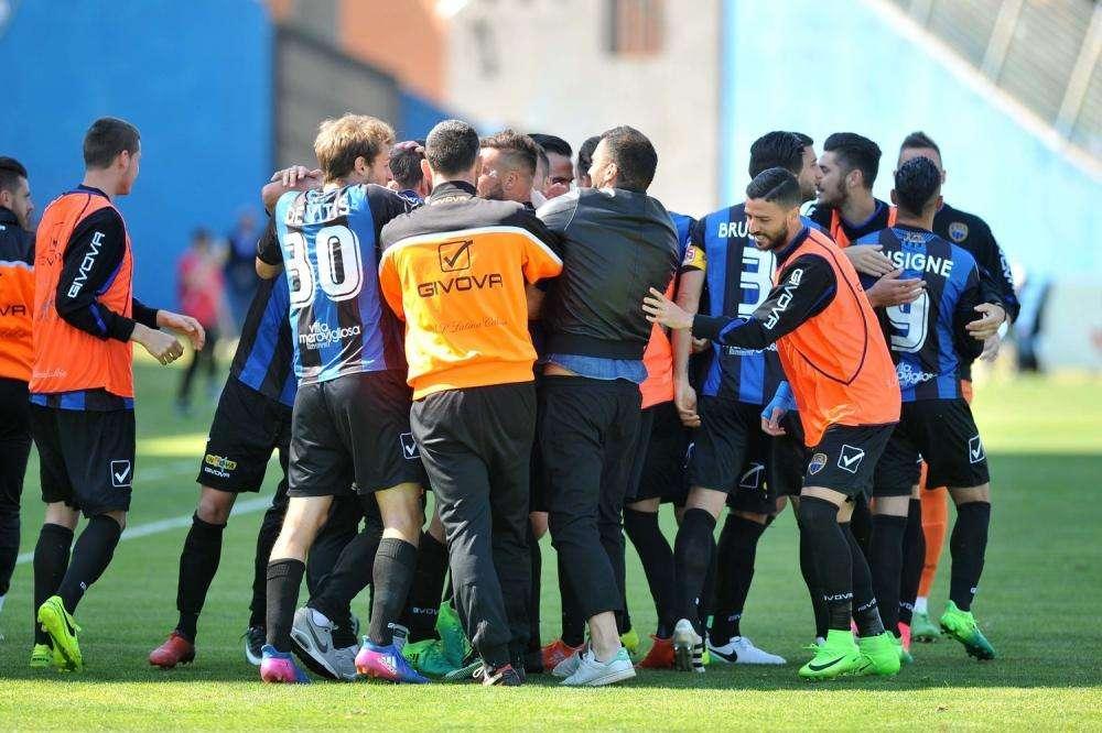 Latina, capitan Ranellucci: "Avellino ora superiore. Onoreremo il campionato" 