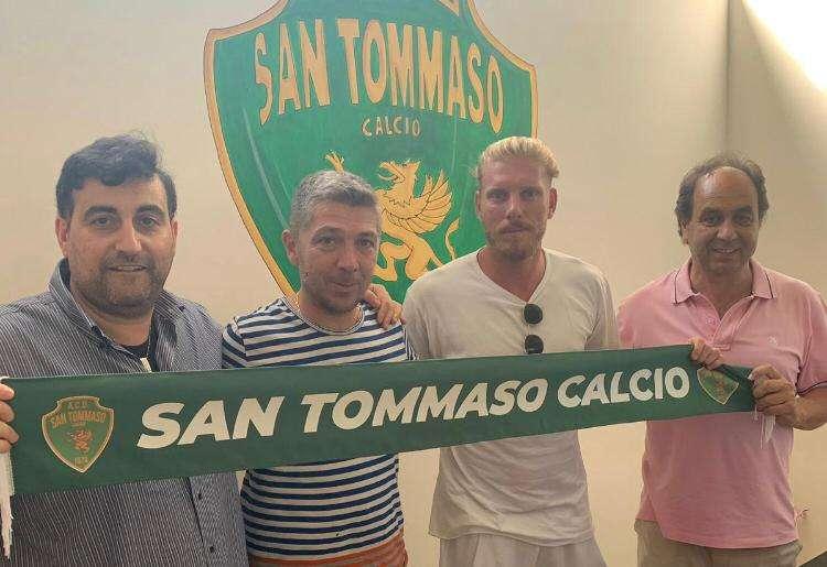 Acampora lascia i grifoni, raggiungerà Meola al Chieti