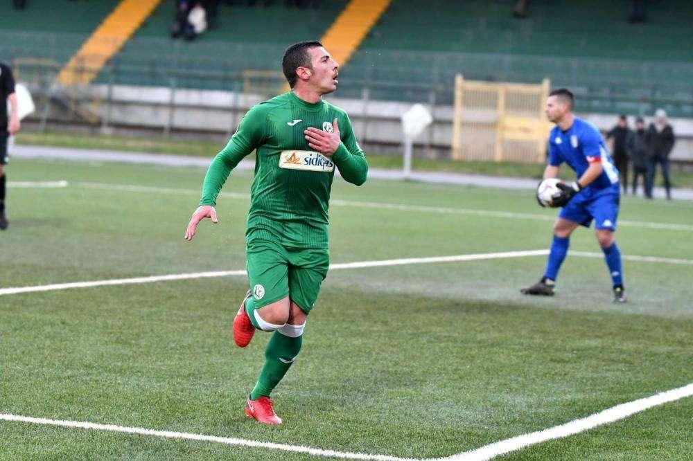 Allenamento pomeridiano, assente De Vena