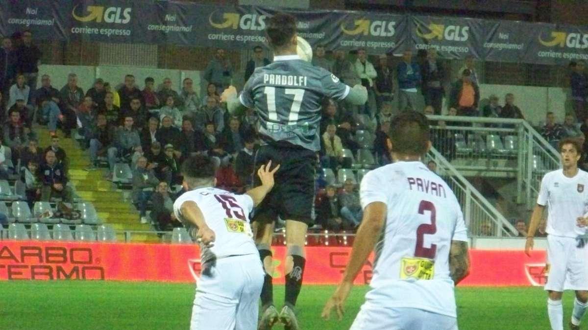 Pandolfi, accordo su tutta la linea. Si attende il Catanzaro: ora tutto dipende da Gliozzi