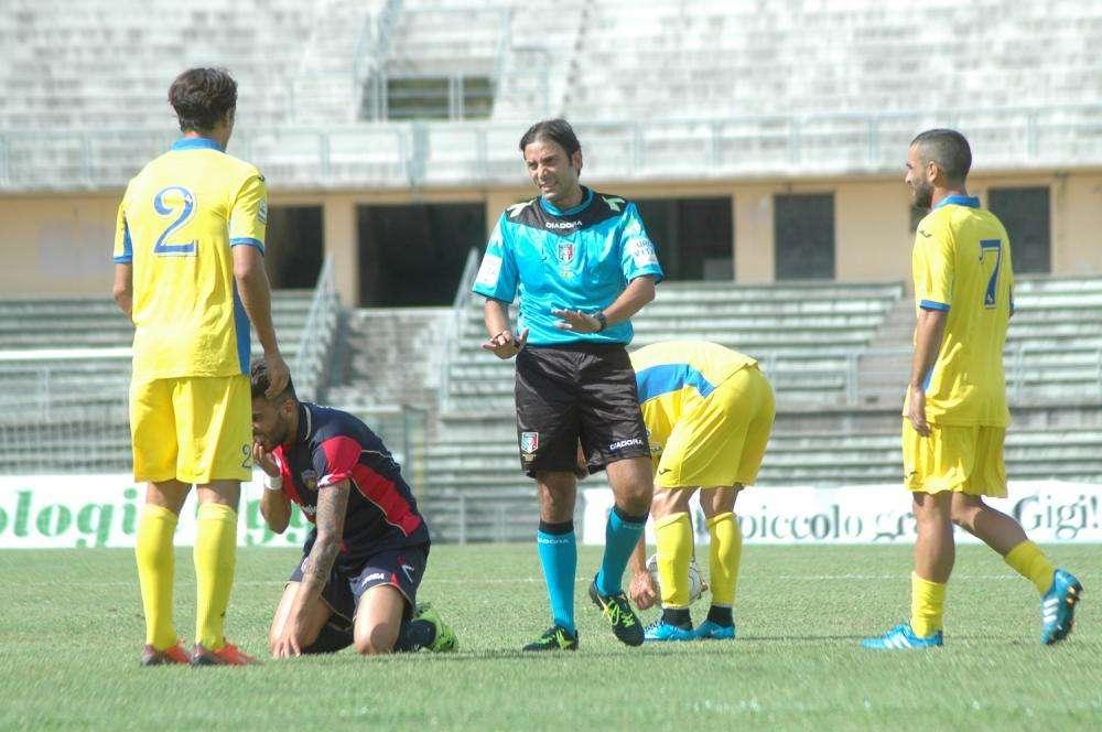 Cavese-Avellino, derby affidato all'arbitro Longo 