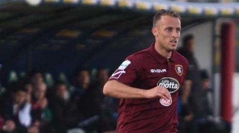 Perrotta: "Grazie sempre all'Avellino e al ds De Vito, ma ora testa al Pescara. Il derby..."