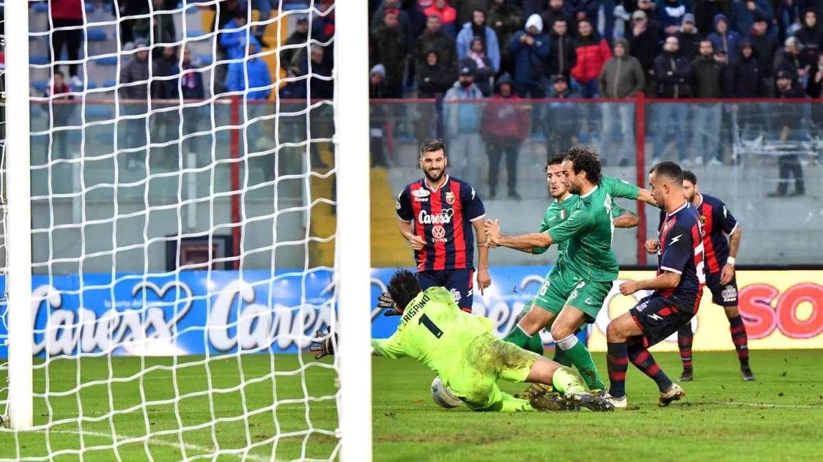 Avellino, l'ex Zullo si allena con il Foggia. Filtra ottimismo per la firma