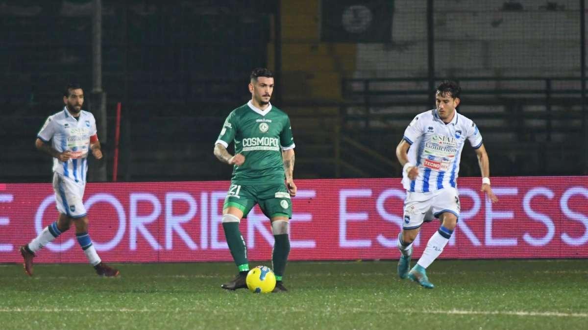 Avellino, 24 convocati per la gara col Latina: si ferma un difensore, si rivede Matera