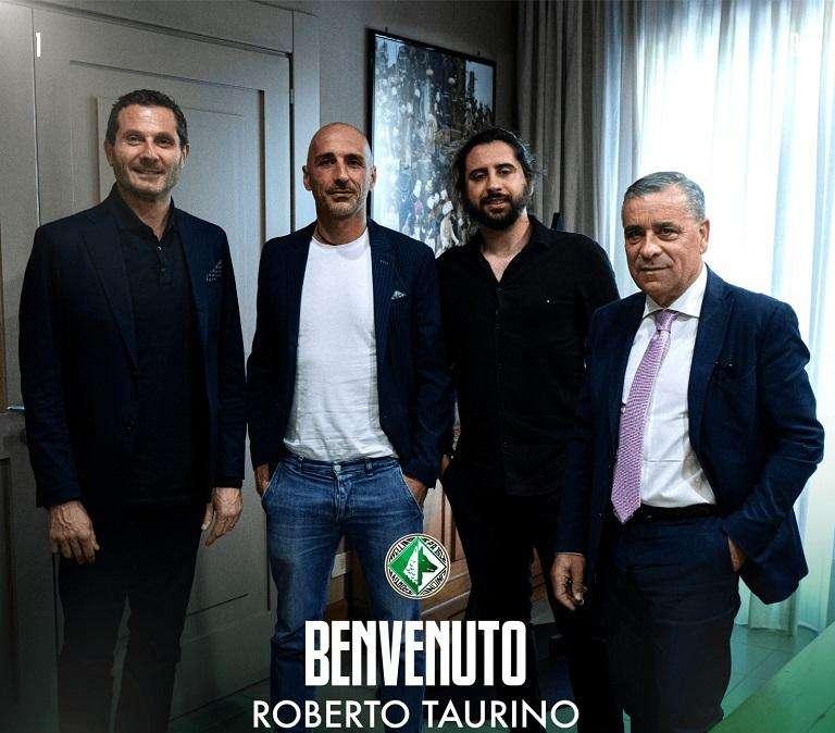 UFFICIALE - L'Avellino ha scelto Taurino: ha firmato fino al 30 giugno 2023