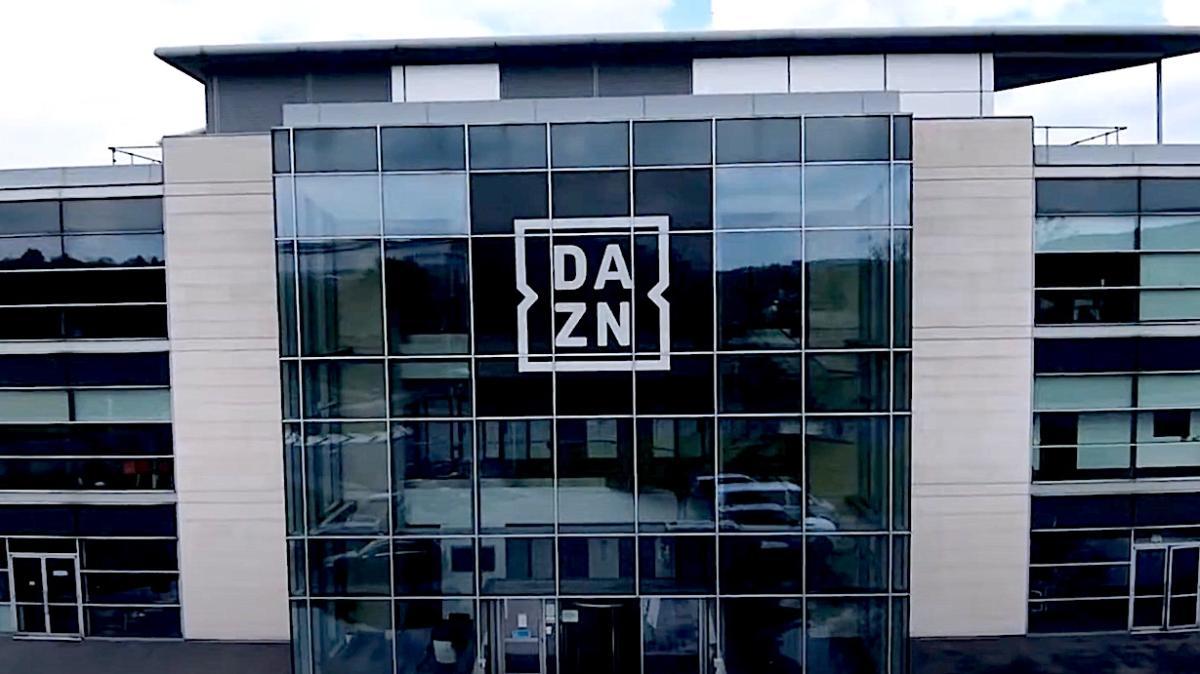 Cremonese-Modena anticipo gratuito del venerdì su Dazn