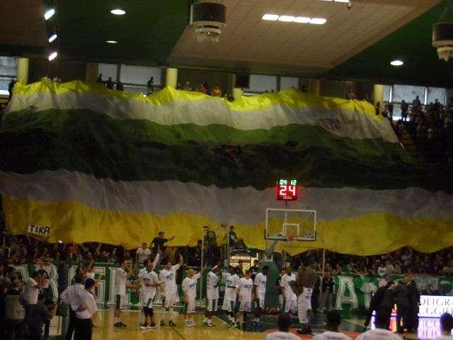 Scandone, gara senza storia a Reggio Emilia. La Grissin Bon chiude il match dopo 10' 