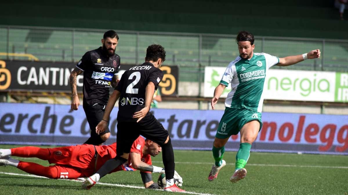 Avellino e Catanzaro si confermano convalescenti: Lupi peggior attacco della categoria