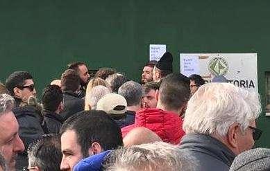 Entusiasmo alle stelle e lunghe file al botteghino: si prevede il pienone per Avellino-Bari