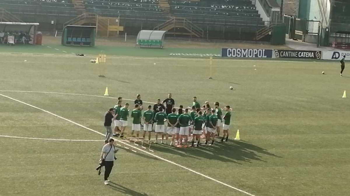 Primo allenamento in biancoverde per Pazienza: c'è Pezzella, in due non si allenano in gruppo