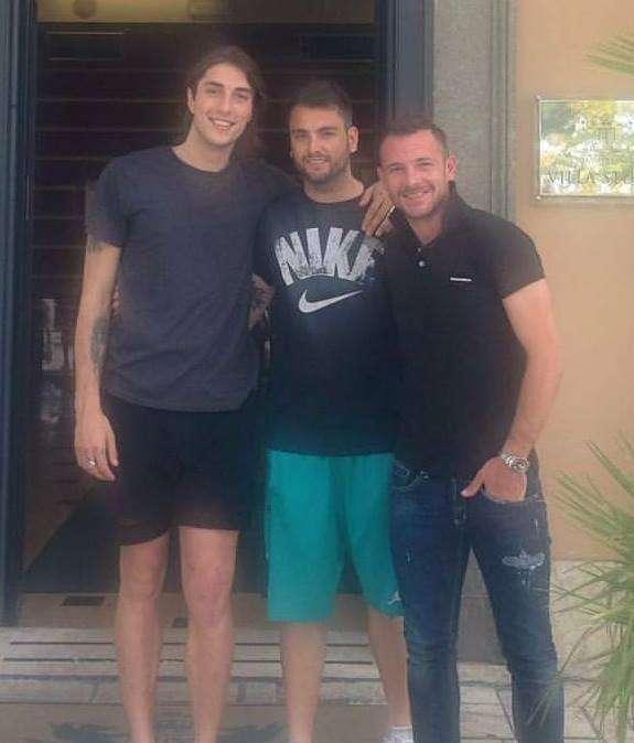 Villa Stuart biancoverde: D'Angelo e Frattali fanno visita al "gigante" Migliorini