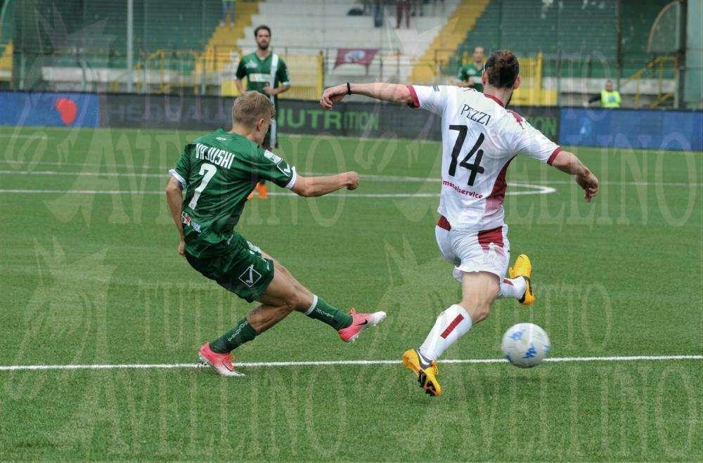 Avellino, ancora brutte notizie: si è fermato Vajushi, Di Tacchio a parte