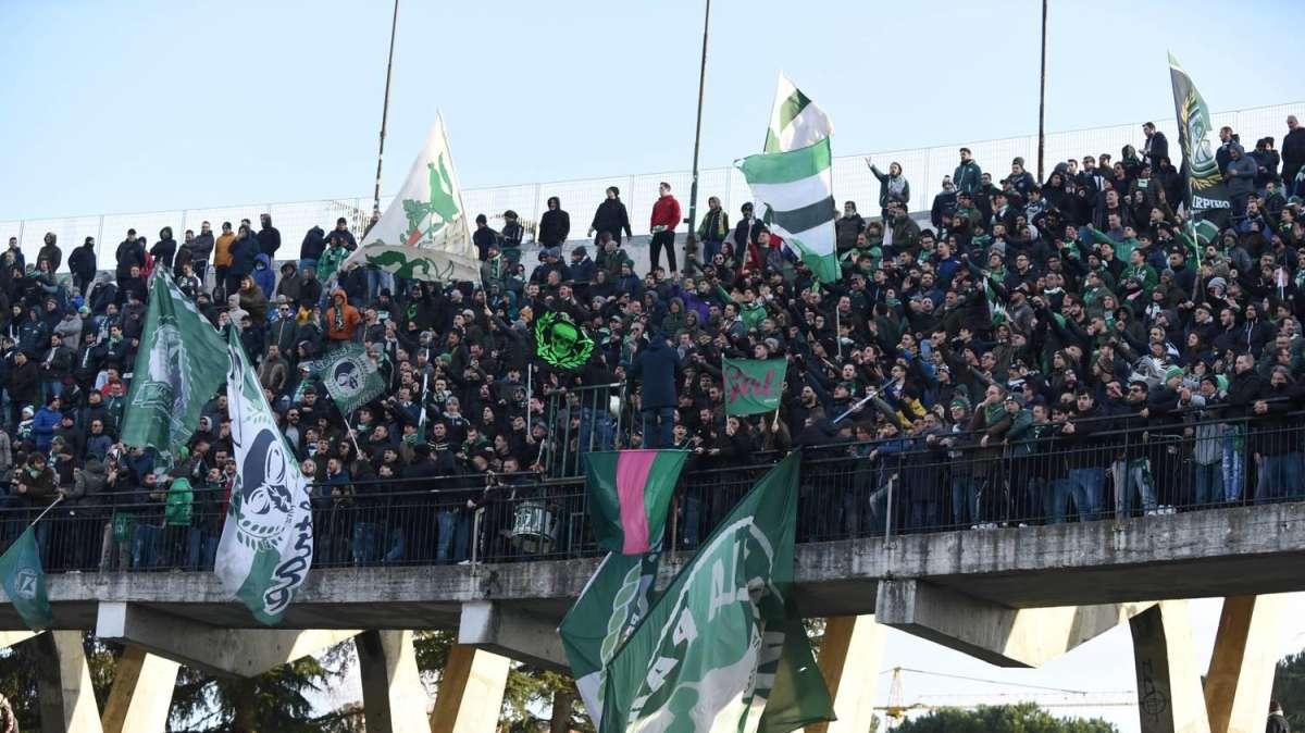 Lutto nel tifo irpino: scomparso Tommasino Acernese